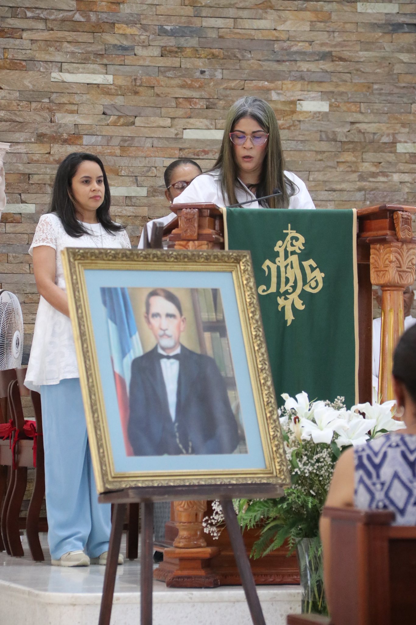 26 de Enero – Nuestra alcaldesa Raysa Vasquez participó en la Santa Misa en honor a Juan Pablo Duarte, presidida por Mons. Andrés Amauri Rosario.